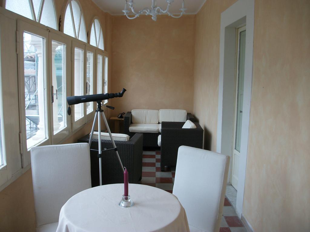 La Loggia Di Federico Hotell Navelli Rum bild