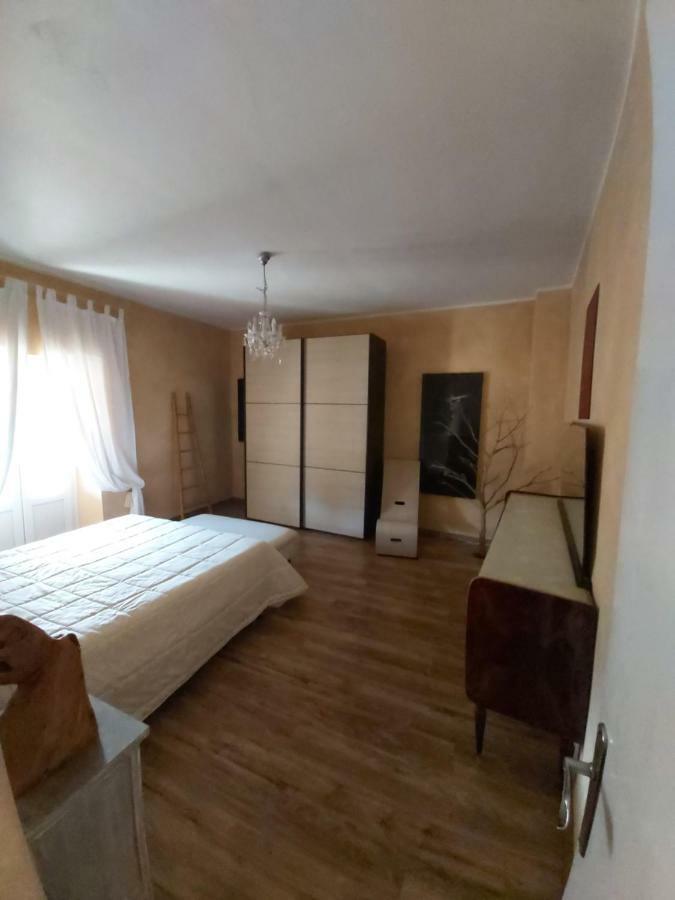 La Loggia Di Federico Hotell Navelli Exteriör bild