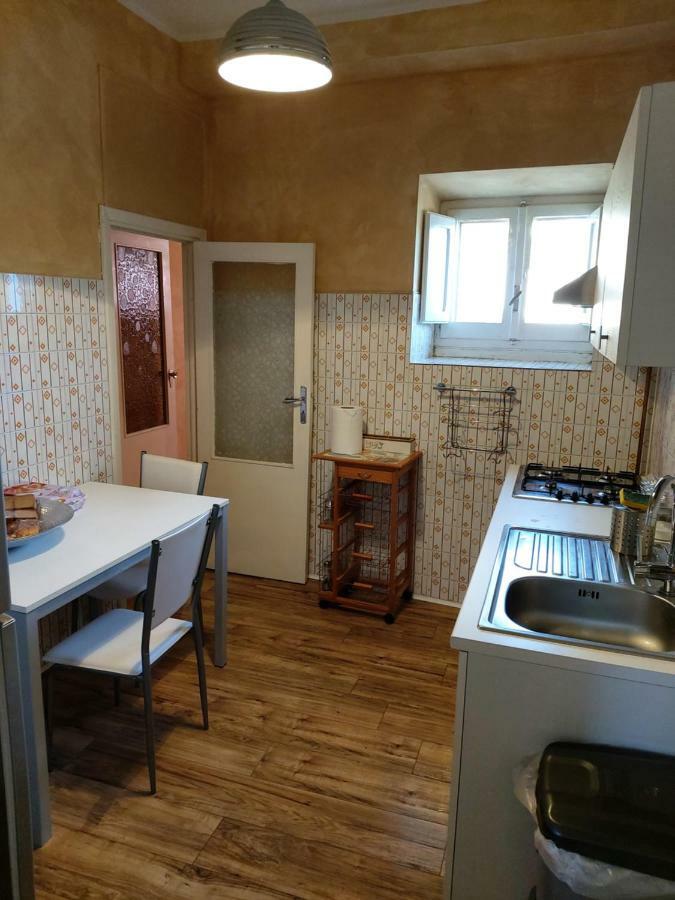 La Loggia Di Federico Hotell Navelli Exteriör bild